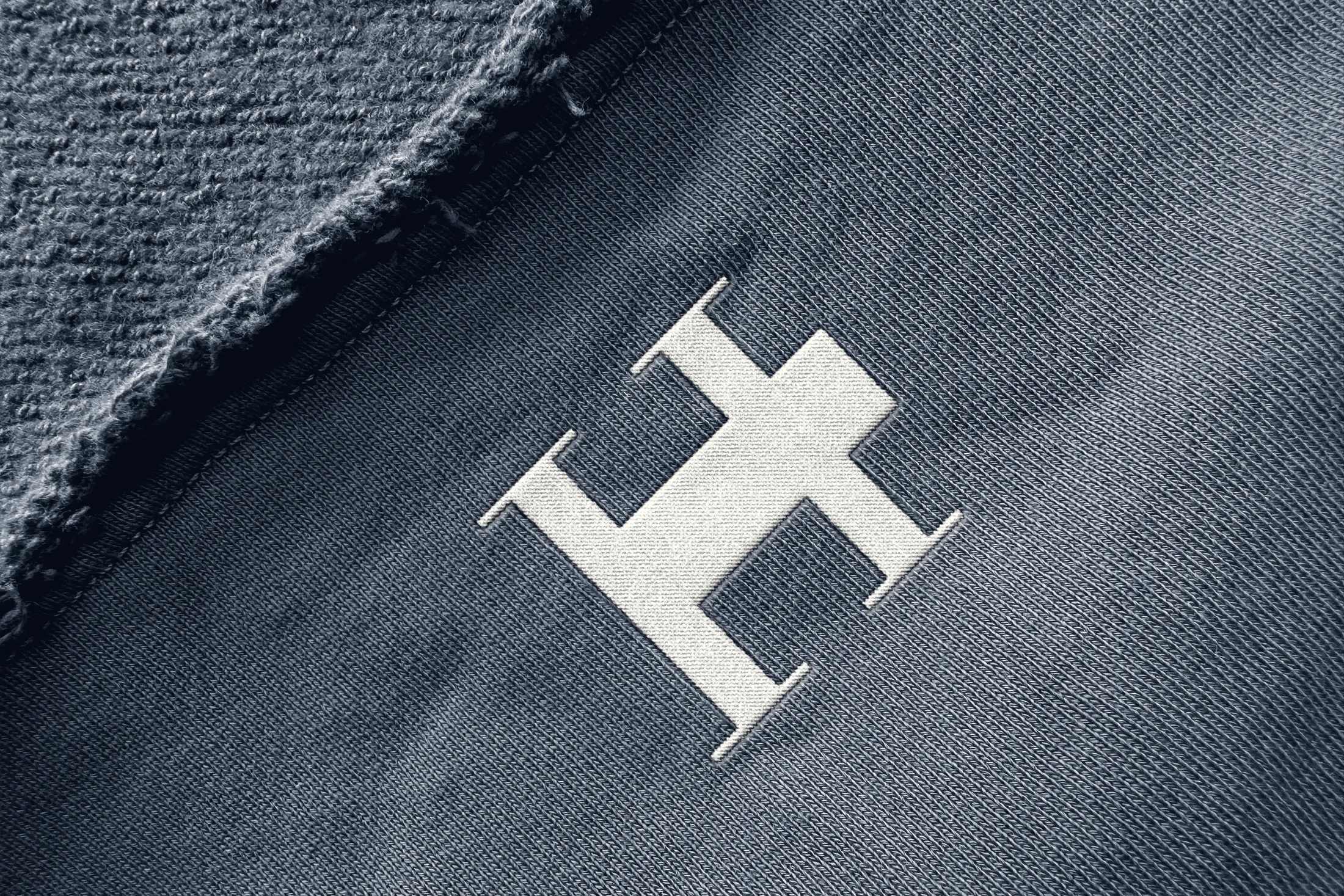 Знак Hermitage на фасаде